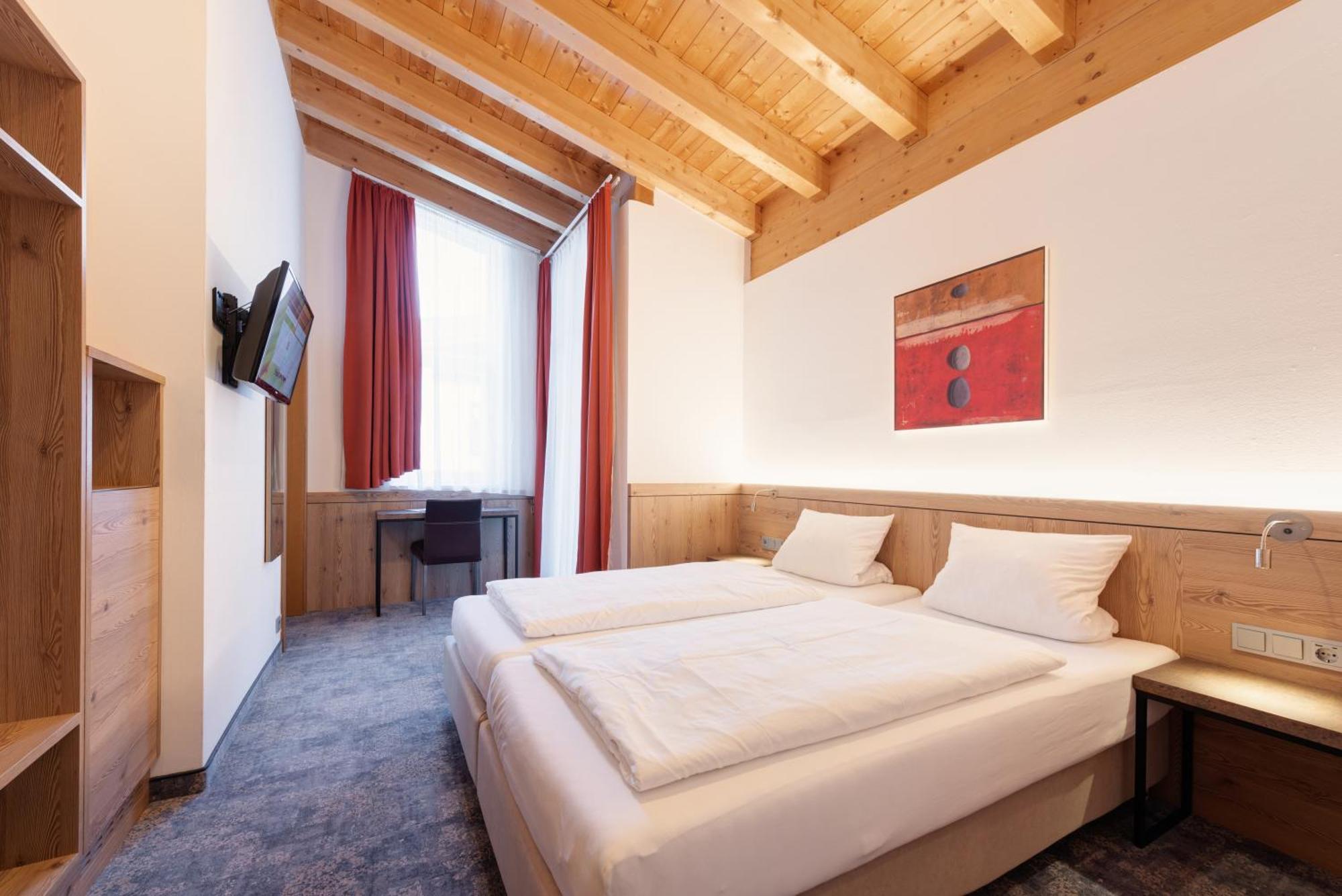 Hotel Alpenland Sankt Anton am Arlberg Exterior photo